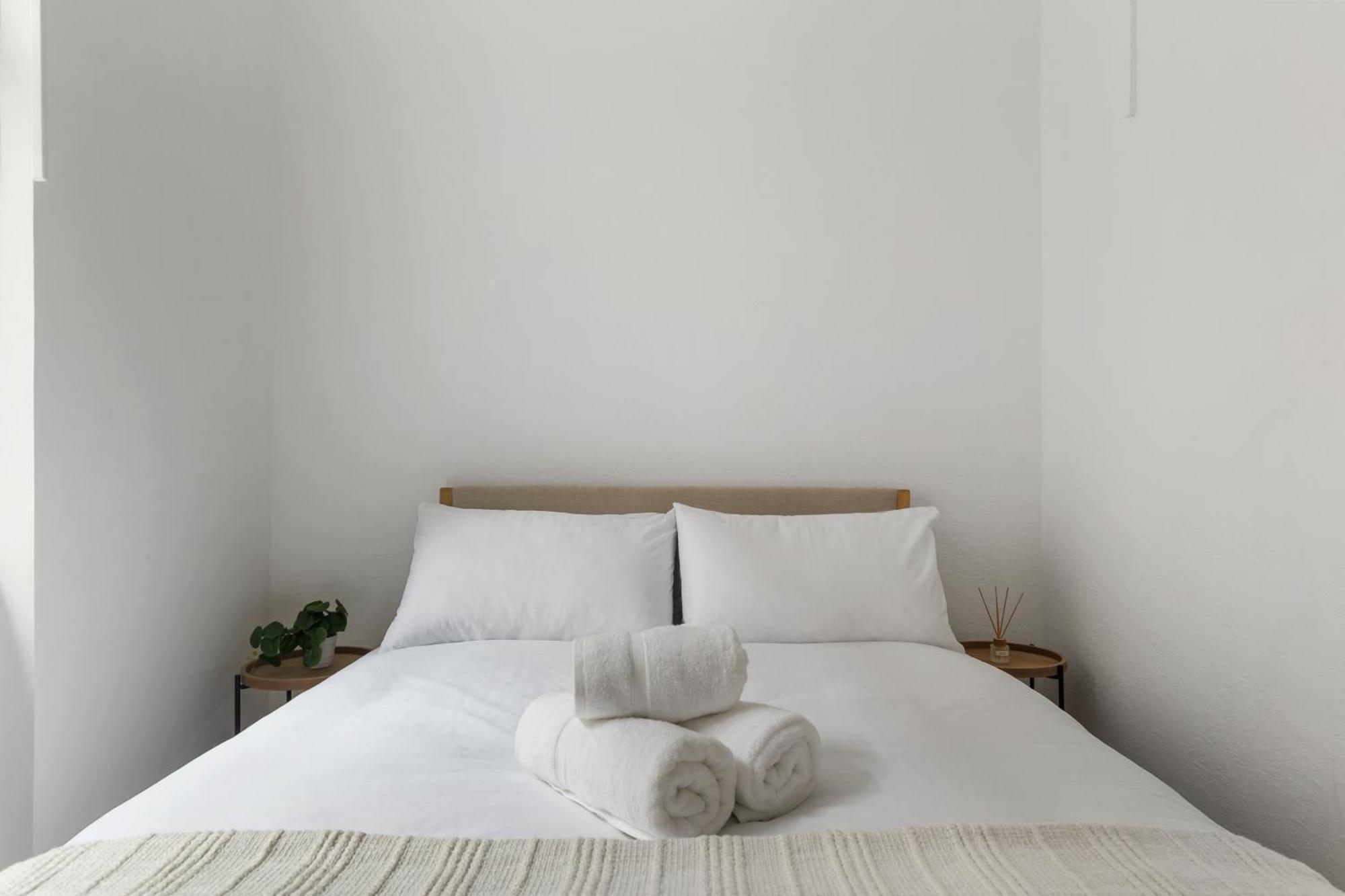 Gloucester Place Apartment *